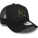 cappello-trucker-nero-con-logo-verde-a-frame-league-essential-dei-new-york-yankees-mlb-di-new-era