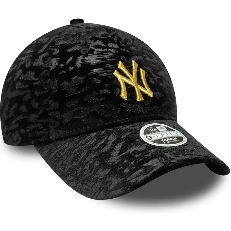 svart-justerbar-kurvad-keps-for-kvinnor-med-gult-logo-9forty-leo-velour-metallic-av-new-york-yankees-mlb-fran-new-era