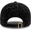 cappellino-curvo-nero-regolabile-da-donna-con-logo-giallo-9forty-leo-velour-metallic-dei-new-york-yankees-mlb-di-new-era