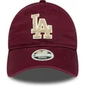 verstellbare-damen-kappe-mit-gebogenem-schirm-in-granatrot-und-beigem-logo-9twenty-boucle-der-los-angeles-dodgers-mlb-von-new-er