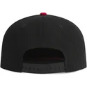 flad-sort-og-rod-snapback-kasket-graffiti-logo-fra-and1
