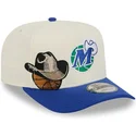 buet-beige-og-bla-snapback-kasket-9fifty-a-frame-precurved-hardwood-classics-fra-dallas-mavericks-nba-fra-new-era