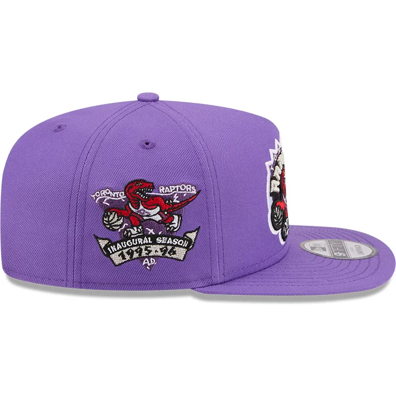 fioletowa-czapka-z-plaskim-daszkiem-snapback-9fifty-a-frame-hardwood-classics-toronto-raptors-nba-od-new-era