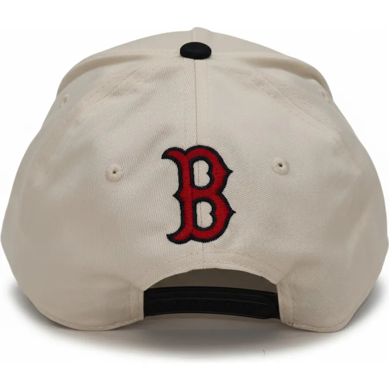 beige-und-schwarze-gebogene-snapback-kappe-rise-structured-der-boston-red-sox-mlb-von-nike