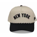 casquette-courbee-beige-et-noire-snapback-rise-structured-new-york-yankees-mlb-nike