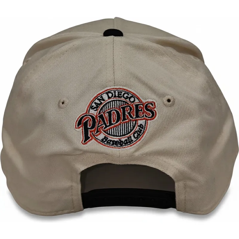 cappellino-snapback-beige-e-nero-con-visiera-curva-rise-structured-dei-san-diego-padres-mlb-di-nike