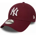 cappellino-curvo-rosso-cardinale-regolabile-9forty-essential-dei-new-york-yankees-mlb-di-new-era