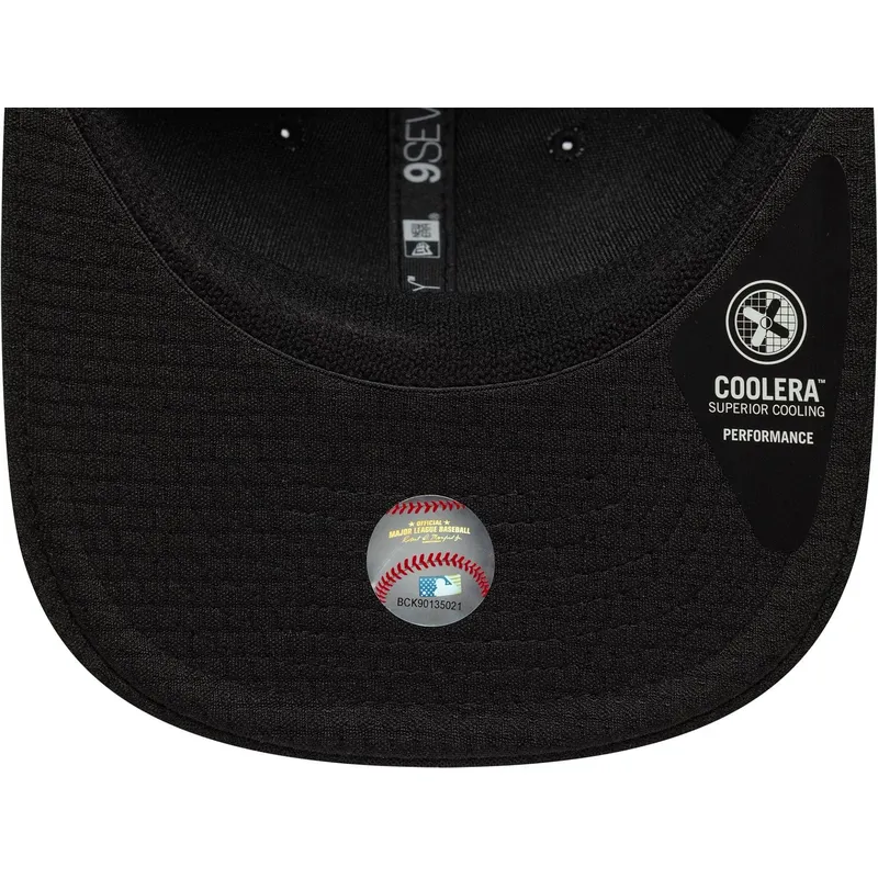schwarze-gebogene-snapback-kappe-9seventy-stretch-snap-mesh-flawless-der-new-york-yankees-mlb-von-new-era
