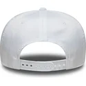 hvid-buet-kasket-snapback-9seventy-stretch-snap-technical-golf-fra-new-era