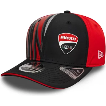 Sort og rød buet kasket snapback 9SEVENTY Stretch Snap Print fra Ducati Motor MotoGP fra New Era