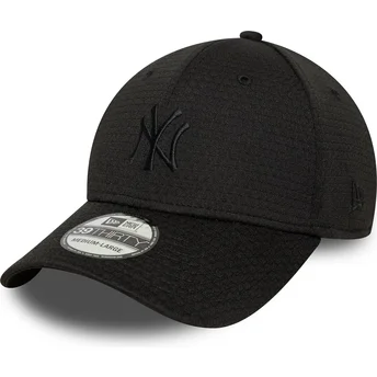Svart böjd keps med justerbar passform och svart logotyp 39THIRTY Stretch Mesh från New York Yankees MLB av New Era