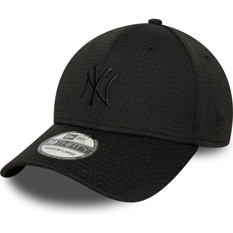svart-bojd-keps-med-justerbar-passform-och-svart-logotyp-39thirty-stretch-mesh-fran-new-york-yankees-mlb-av-new-era