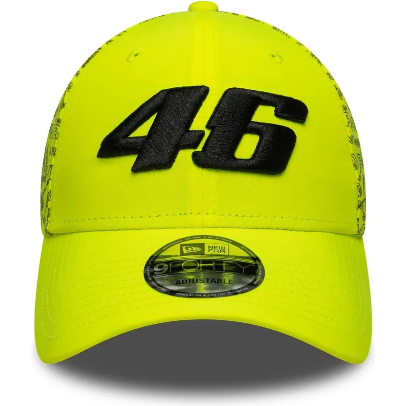 gul-justerbar-kurvet-kasket-9forty-all-over-print-fra-valentino-rossi-vr46-motogp-fra-new-era
