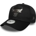 gorra-curva-negra-snapback-9forty-e-frame-metallic-de-chicago-bulls-nba-de-new-era