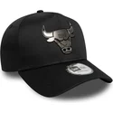 sort-curved-snapback-kasket-9forty-e-frame-metallic-fra-chicago-bulls-nba-fra-new-era