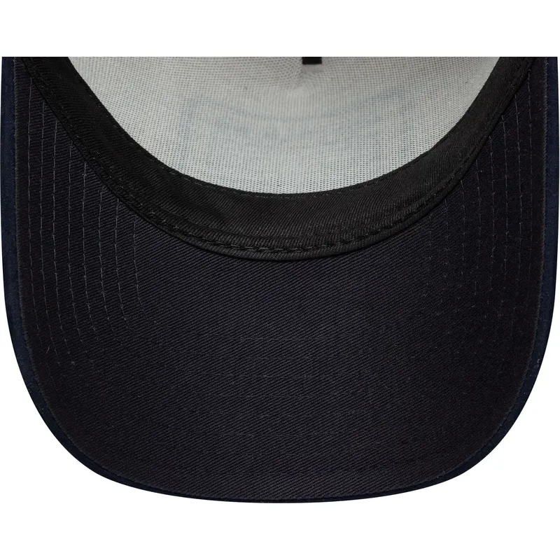 bezowa-i-granatowa-regulowana-czapka-z-daszkiem-9forty-e-frame-patch-suede-new-era