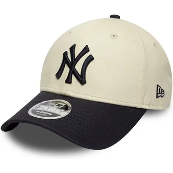 Beige und marineblaue gebogene Snapback-Kappe 9FORTY M-Crown der New York Yankees MLB von New Era