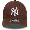 brun-buet-snapback-kasket-9forty-m-crown-fra-new-york-yankees-mlb-fra-new-era