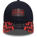 marinbla-och-rod-kurvad-keps-snapback-9forty-m-crown-visor-print-fran-red-bull-racing-formula-1-av-new-era