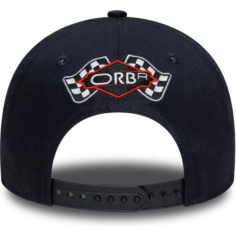 marinbla-och-rod-kurvad-keps-snapback-9forty-m-crown-visor-print-fran-red-bull-racing-formula-1-av-new-era