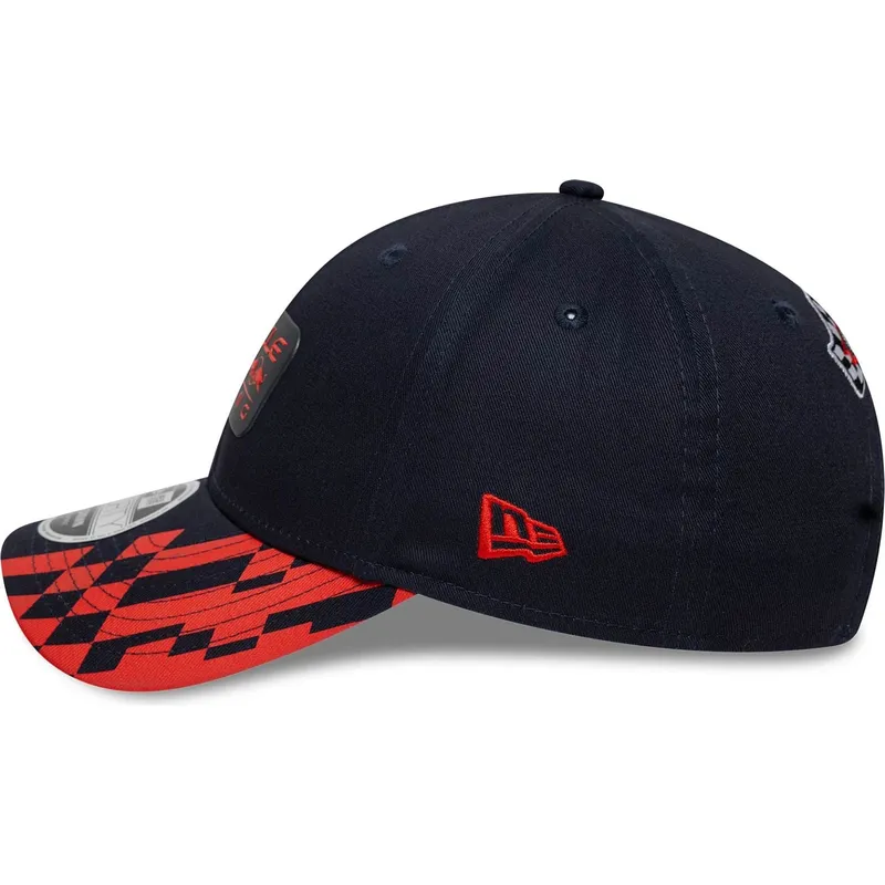 marineblaue-und-rote-gebogene-snapback-kappe-9forty-m-crown-visor-print-von-red-bull-racing-formula-1-von-new-era