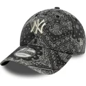 sort-justerbar-buet-kasket-9twenty-washed-paisley-fra-new-york-yankees-mlb-fra-new-era