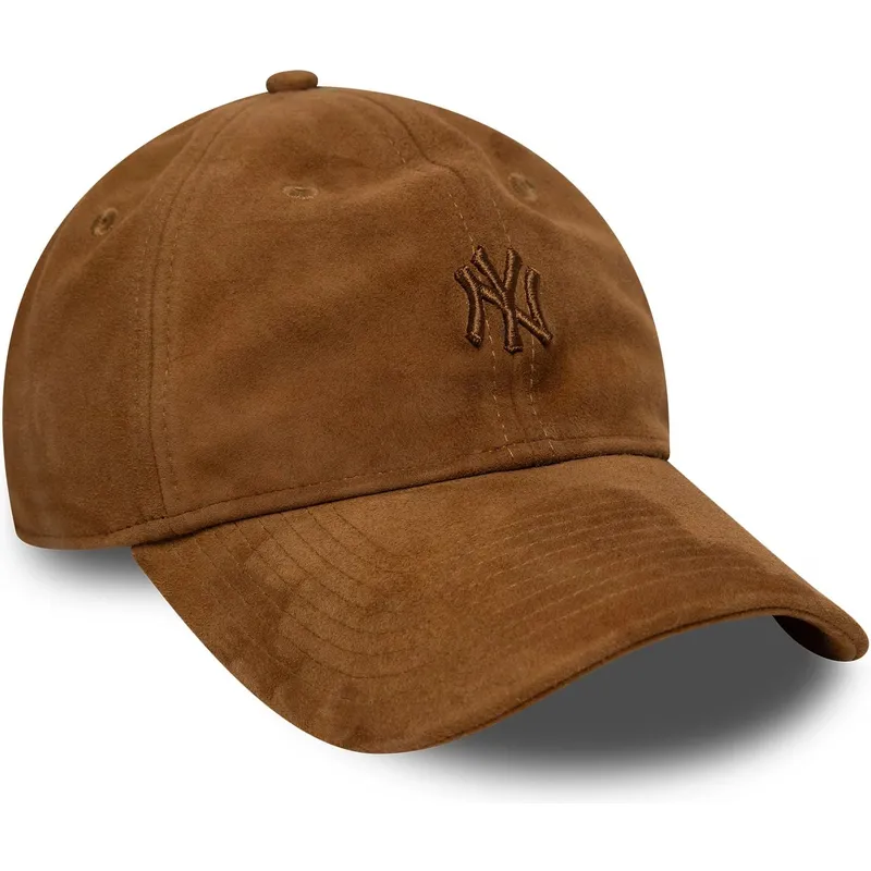 gorra-curva-marron-ajustable-con-logo-marron-9twenty-suede-de-new-york-yankees-mlb-de-new-era