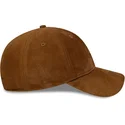gorra-curva-marron-ajustable-con-logo-marron-9twenty-suede-de-new-york-yankees-mlb-de-new-era