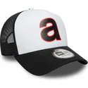cappellino-trucker-bianco-e-nero-e-frame-di-aprilia-piaggio-di-new-era