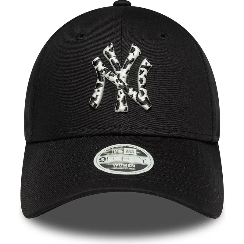 sort-justerbar-curved-kasket-til-kvinder-9forty-animal-infill-fra-new-york-yankees-mlb-fra-new-era