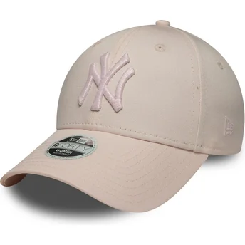 Gorra curva rosa ajustable con logo rosa para mujer 9FORTY Metallic Logo de New York Yankees MLB de New Era