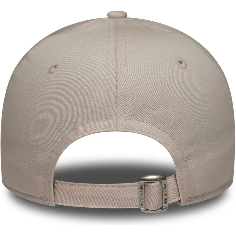 casquette-courbee-rose-ajustable-avec-logo-rose-pour-femme-9forty-metallic-logo-new-york-yankees-mlb-new-era