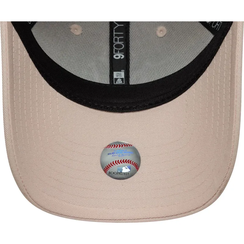 cappellino-curvo-rosa-regolabile-con-logo-rosa-da-donna-9forty-metallic-logo-dei-new-york-yankees-mlb-di-new-era
