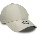 casquette-courbee-beige-ajustable-avec-logo-dore-pour-femme-9forty-flawless-new-york-yankees-mlb-new-era