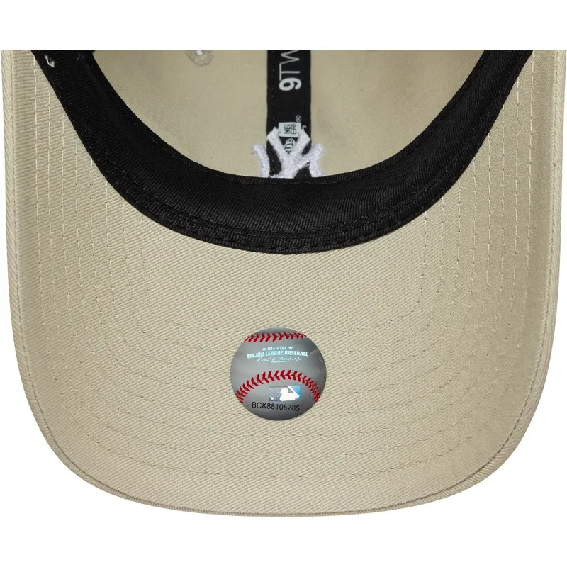 bojd-beige-justerbar-keps-for-dam-9twenty-washed-mini-fran-new-york-yankees-mlb-av-new-era