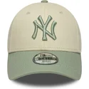 new-era-curved-brim-youth-9forty-league-essential-new-york-yankees-mlb-beige-and-green-adjustable-cap