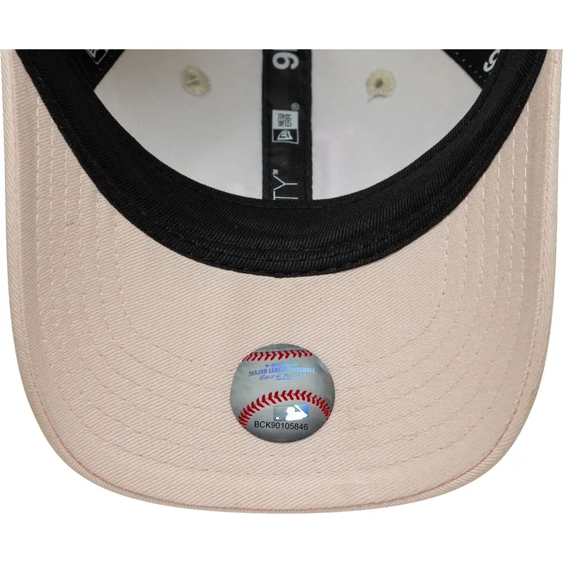 casquette-courbee-beige-et-rose-ajustable-pour-enfant-pequeno-9forty-league-essential-los-angeles-dodgers-mlb-new-era