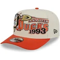 cappellino-visiera-curva-beige-e-arancione-snapback-9fifty-a-frame-classic-di-anaheim-ducks-nhl-di-new-era