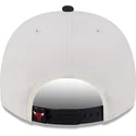 buet-beige-og-sort-snapback-kasket-9fifty-a-frame-classic-fra-chicago-bulls-nba-fra-new-era