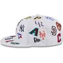 hvid-flad-fitted-59fifty-all-over-kasket-fra-mlb-fra-new-era