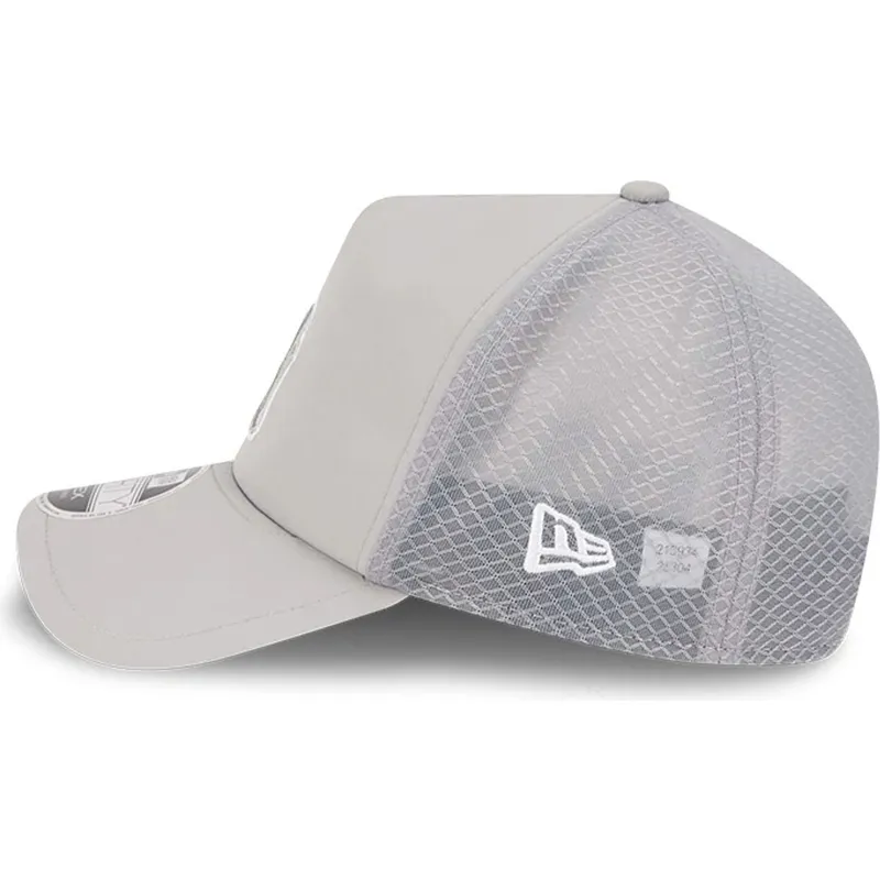cappellino-trucker-grigio-9forty-apex-batting-practice-dei-new-york-yankees-mlb-di-new-era