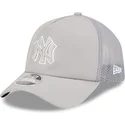 gra-trucker-keps-med-gra-logotyp-9forty-apex-batting-practice-fran-new-york-yankees-mlb-av-new-era