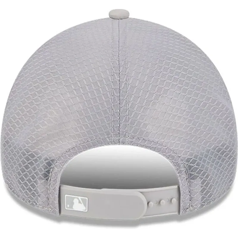 gra-trucker-keps-med-gra-logotyp-9forty-apex-batting-practice-fran-new-york-yankees-mlb-av-new-era