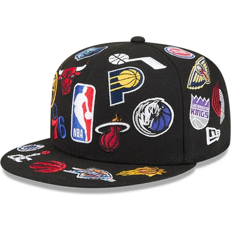 gorra-plana-negra-ajustada-59fifty-all-over-de-nba-de-new-era