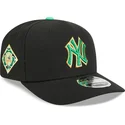 svart-kurvad-keps-snapback-9seventy-stretch-snap-saint-patrick-s-day-fran-new-york-yankees-mlb-av-new-era