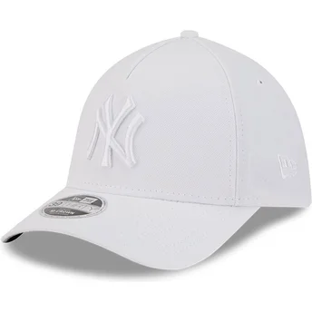 Biała dopasowana czapka z zakrzywionym daszkiem z białym logo 39THIRTY M-Crown A Frame New York Yankees MLB od New Era
