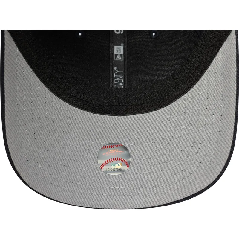 marinebla-trucker-kasket-9seventy-stretch-snap-evergreen-fra-boston-red-sox-mlb-fra-new-era