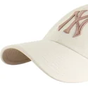 cappellino-curvo-beige-regolabile-clean-up-ballpark-mojave-dei-new-york-yankees-mlb-di-47-brand