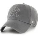 gra-justerbar-curved-kasket-clean-up-trailer-fra-new-york-yankees-mlb-fra-47-brand