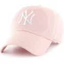 rosa-verstellbare-curved-cap-clean-up-der-new-york-yankees-mlb-von-47-brand
